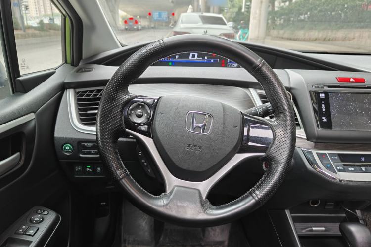 Used Honda Jade 2014 1.8L Automatic Comfort Elite Version 5 Seats Steering Wheel