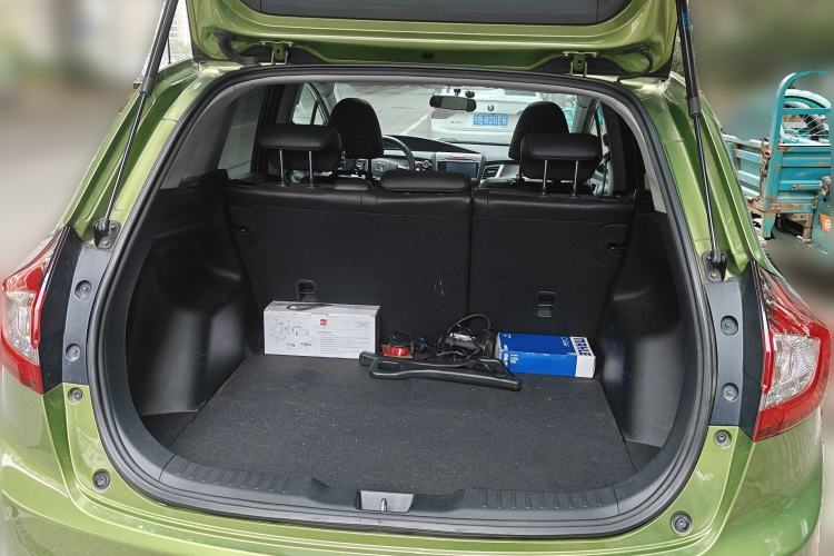 Used Honda Jade 2014 1.8L Automatic Comfort Elite Version 5 Seats Trunk