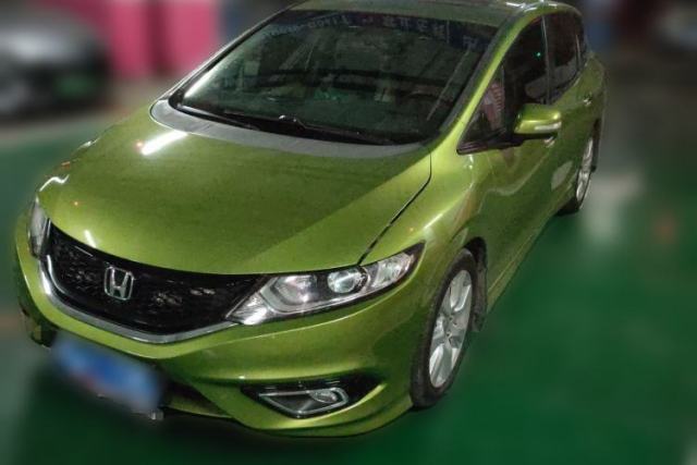 Honda Jade 2014 1.8L CVT Luxury Edition 5 seats مستعملة