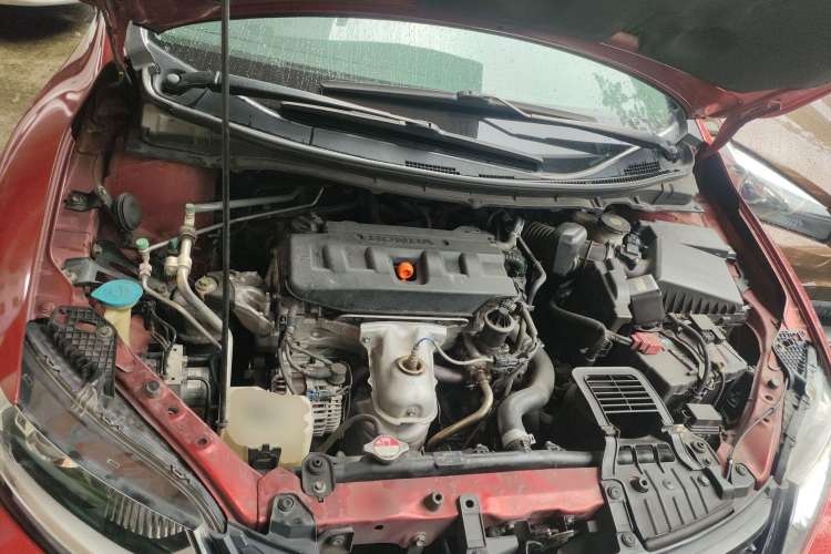 Used Honda Jade 2014 1.8L Automatic Comfort Elite Version 5 Seats Engine Bay