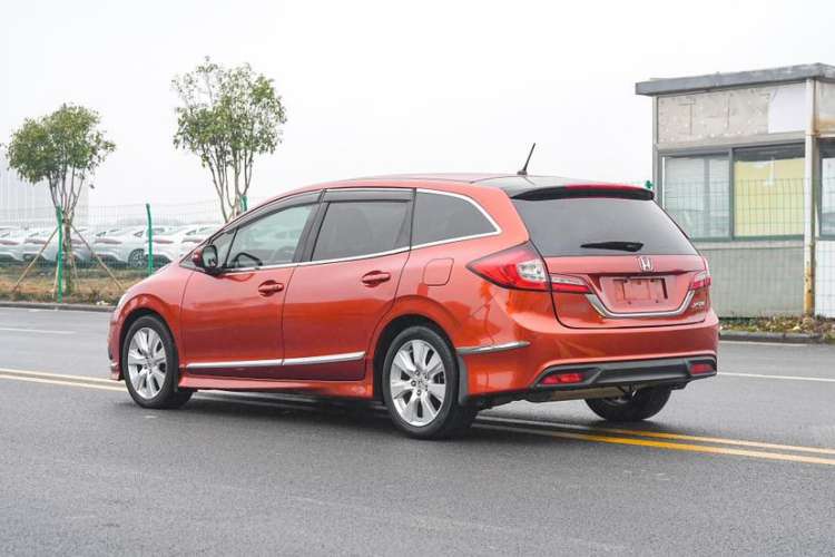 Used Honda Jade 2014 1.8L Automatic Comfort Elite Version 5 Seats Exterior 4