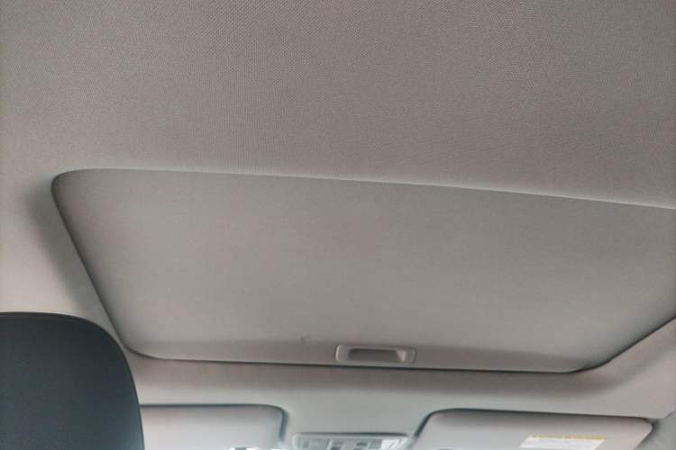 Used Honda Jade 2014 1.8L Automatic Comfort Elite Version 5 Seats Headliner