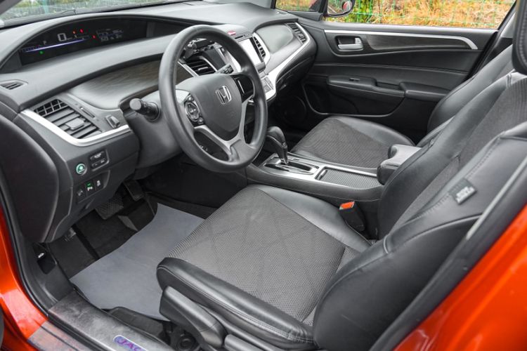 Used Honda Jade 2014 1.8L Automatic Comfort Elite Version 5 Seats Interior 13