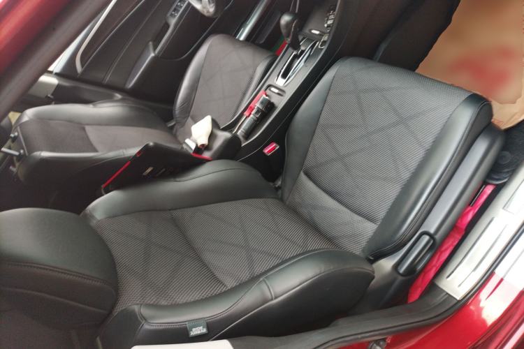 Used Honda Jade 2014 1.8L Automatic Comfort Elite Version 5 Seats Right Front Seat
