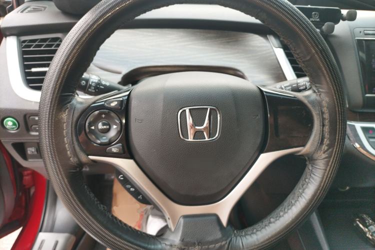 Used Honda Jade 2014 1.8L Automatic Comfort Elite Version 5 Seats Steering Wheel