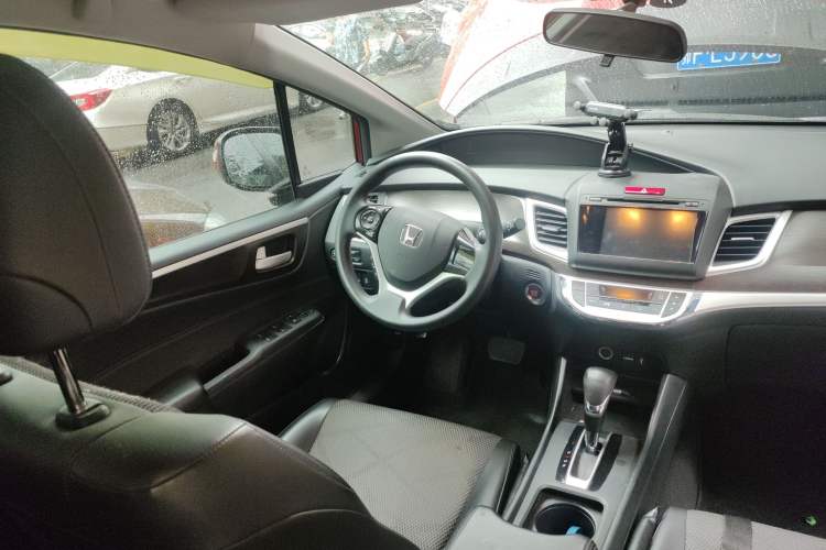 Used Honda Jade 2014 1.8L Automatic Comfort Elite Version 5 Seats Steering Wheel