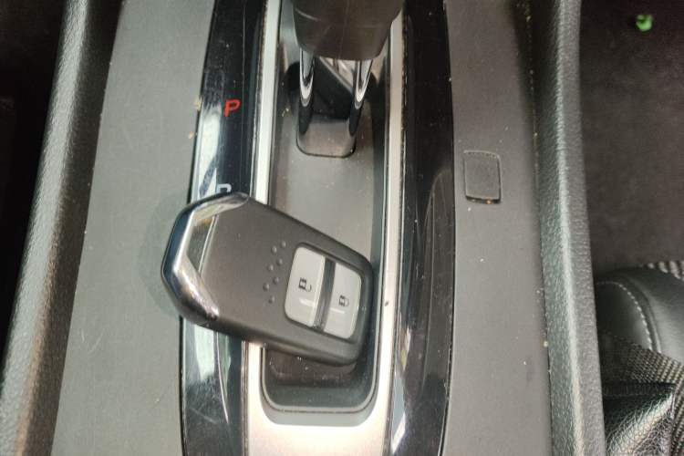 Used Honda Jade 2014 1.8L Automatic Comfort Elite Version 5 Seats Vehicle Key
