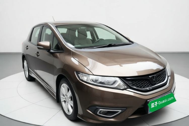 Used Honda Jade 2014 1.8L Automatic Comfort Elite Version 5 Seats Front Right 45 Deg
