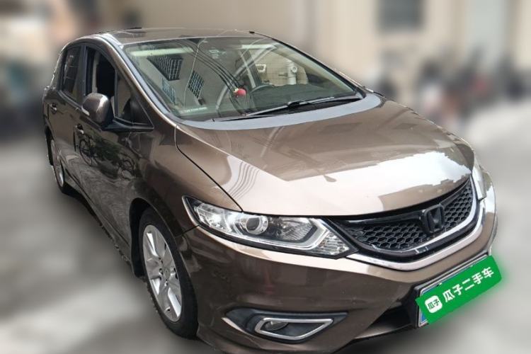 Used Honda Jade 2014 1.8L Automatic Comfort Elite Version 5 Seats Front Right 45 Deg