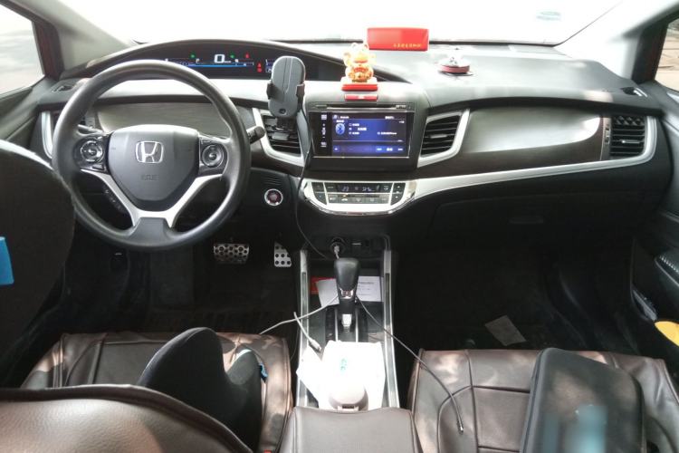 Used Honda Jade 2014 1.8L Automatic Comfort Elite Version 5 Seats Center Console