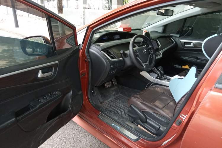 Used Honda Jade 2014 1.8L Automatic Comfort Elite Version 5 Seats Driver Seat