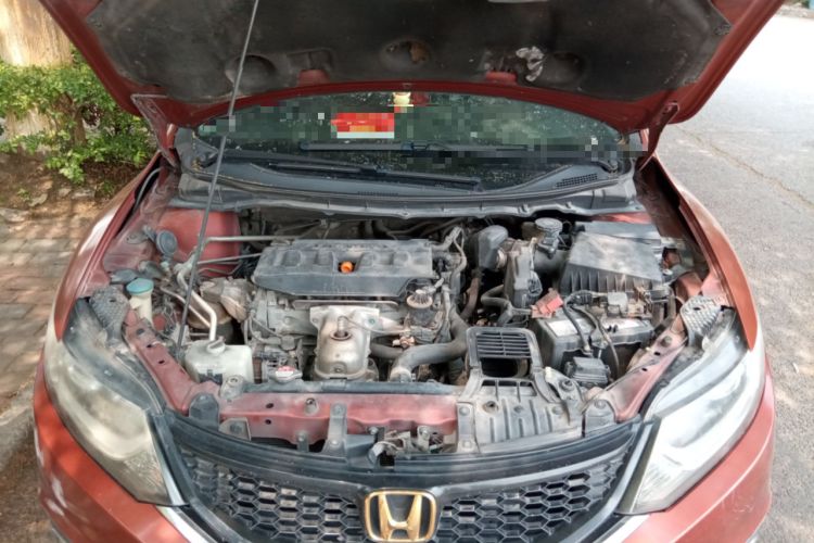 Used Honda Jade 2014 1.8L Automatic Comfort Elite Version 5 Seats Engine Bay