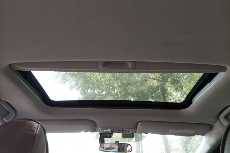 Used Honda Jade 2014 1.8L Automatic Comfort Elite Version 5 Seats Headliner