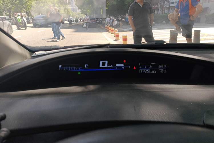 Used Honda Jade 2014 1.8L Automatic Comfort Elite Version 5 Seats Instrument Cluster