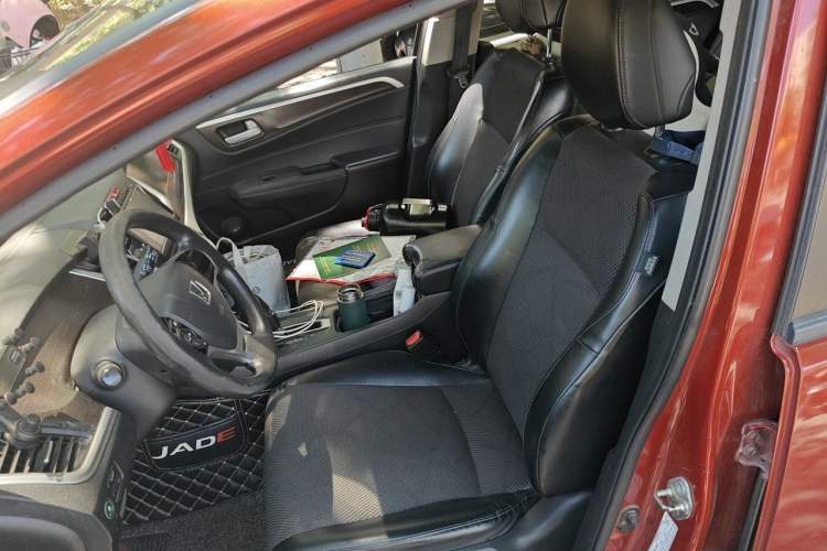 Used Honda Jade 2014 1.8L Automatic Comfort Elite Version 5 Seats Left Front Seat