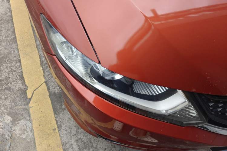 Used Honda Jade 2014 1.8L CVT Luxury Edition 5 seats Right Front Headlight