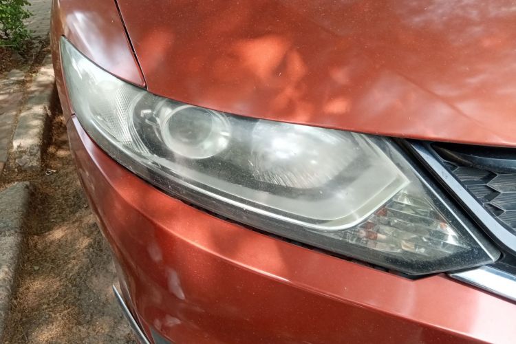 Used Honda Jade 2014 1.8L Automatic Comfort Elite Version 5 Seats Right Front Headlight