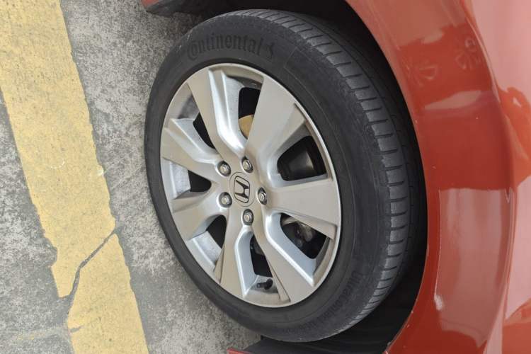 Used Honda Jade 2014 1.8L CVT Luxury Edition 5 seats Right Front Wheel Hub