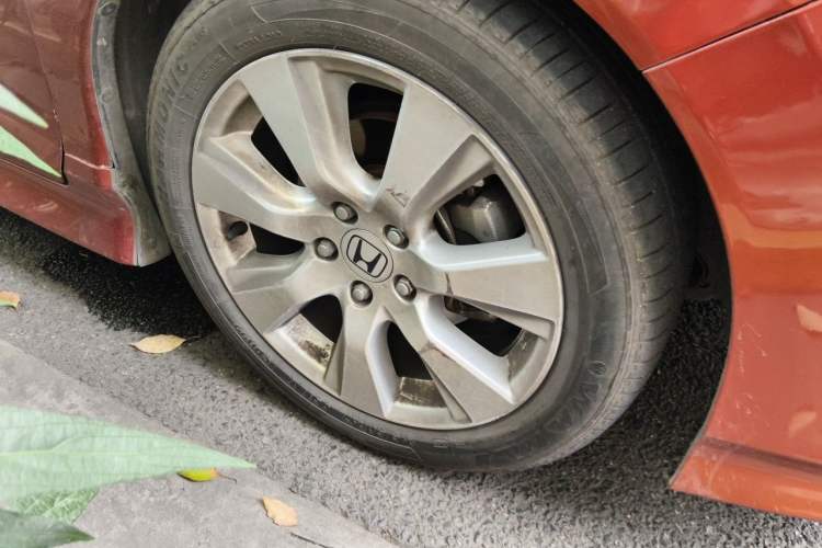 Used Honda Jade 2014 1.8L CVT Luxury Edition 5 seats Right Front Wheel Hub