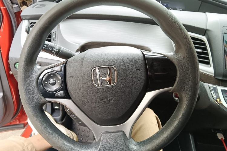 Used Honda Jade 2014 1.8L Automatic Comfort Elite Version 5 Seats Steering Wheel
