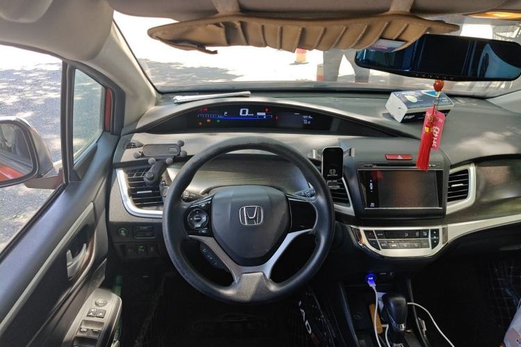 Used Honda Jade 2014 1.8L Automatic Comfort Elite Version 5 Seats Steering Wheel