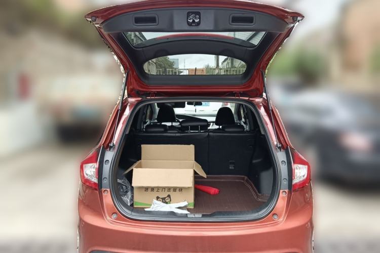 Used Honda Jade 2014 1.8L Automatic Comfort Elite Version 5 Seats Trunk