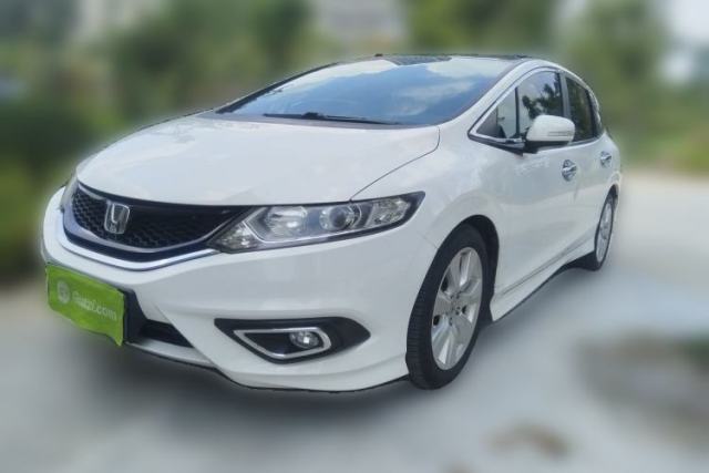 Honda Jade 2014 1.8L Automatic Comfort Elite Version 5 Seats usado