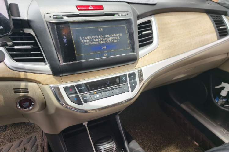 Used Honda Jade 2014 1.8L Automatic Comfort Elite Version 5 Seats Audio And AC Panel