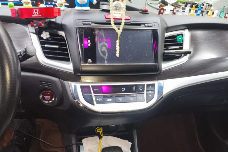 Used Honda Jade 2014 1.8L Automatic Comfort Elite Version 5 Seats Audio And AC Panel