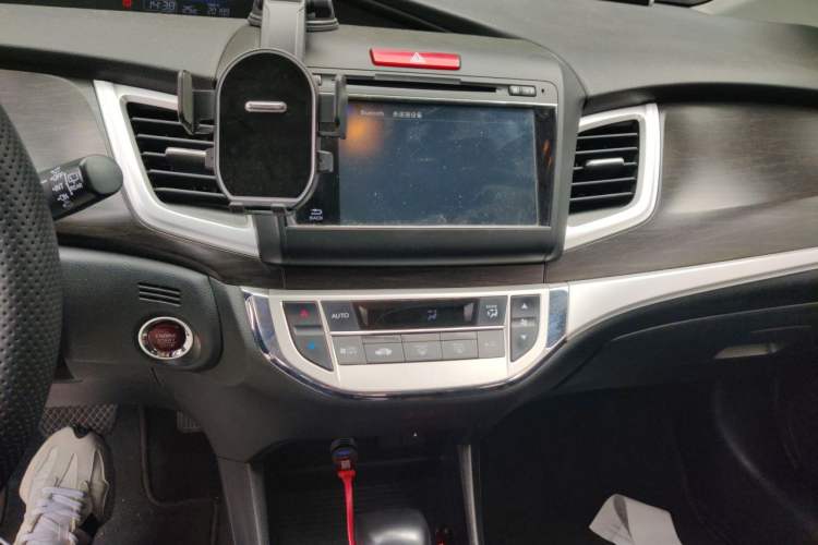 Used Honda Jade 2014 1.8L Automatic Comfort Elite Version 5 Seats Audio And AC Panel