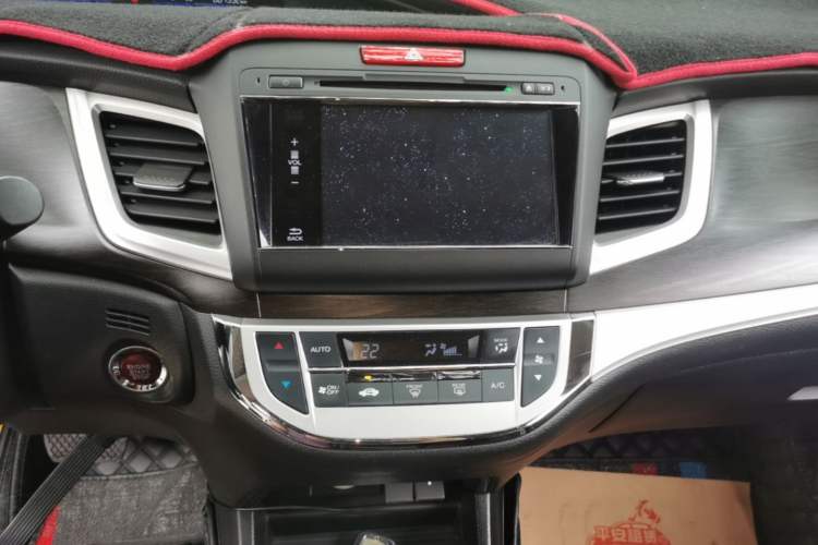 Used Honda Jade 2014 1.8L Automatic Comfort Elite Version 5 Seats Audio And AC Panel