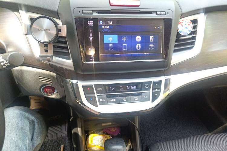 Used Honda Jade 2014 1.8L Automatic Comfort Elite Version 5 Seats Audio And AC Panel
