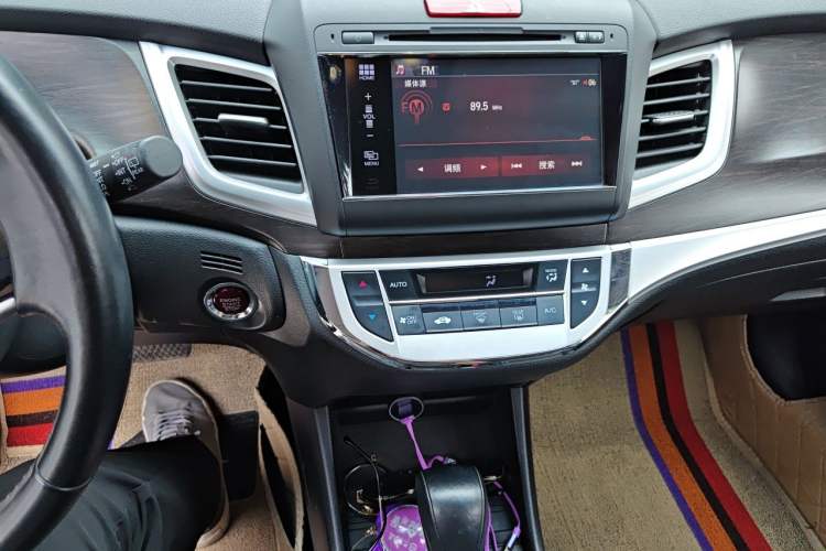 Used Honda Jade 2014 1.8L CVT Luxury Prestige Edition 5 Seats Audio And AC Panel