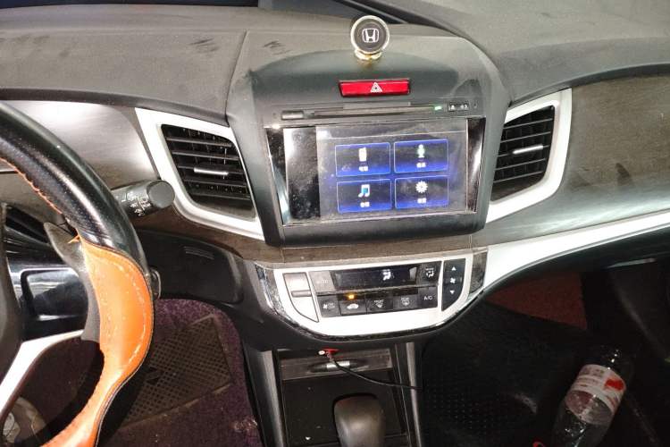 Used Honda Jade 2014 1.8L Automatic Comfort Elite Version 5 Seats Audio And AC Panel