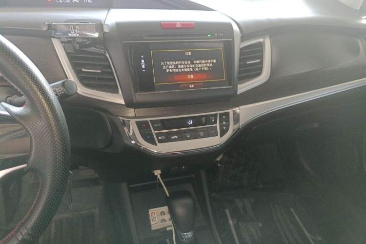 Used Honda Jade 2014 1.8L Automatic Comfort Elite Version 5 Seats Audio And AC Panel