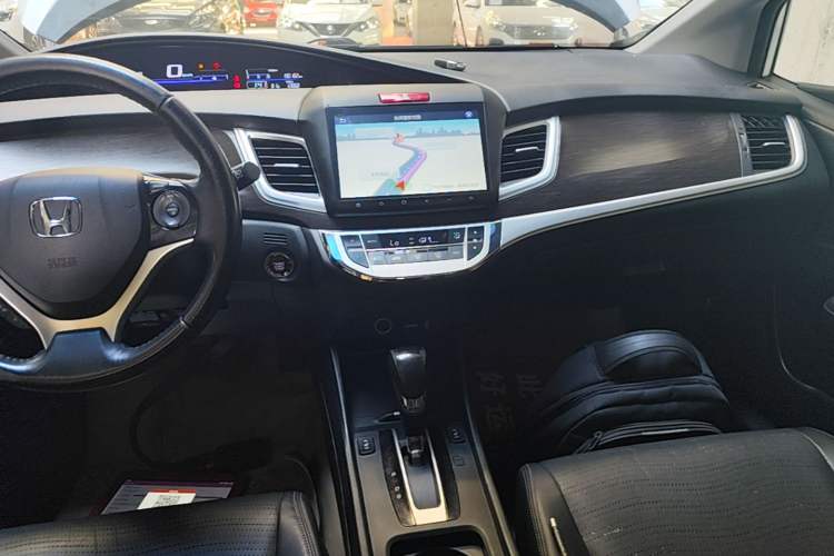 Used Honda Jade 2014 1.8L CVT Luxury Prestige Edition 5 Seats Audio And AC Panel