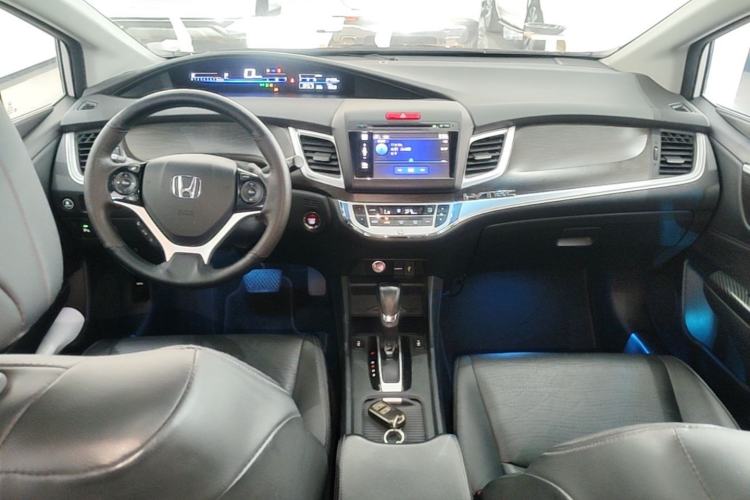 Used Honda Jade 2014 1.8L CVT Luxury Prestige Edition 5 Seats Center Console