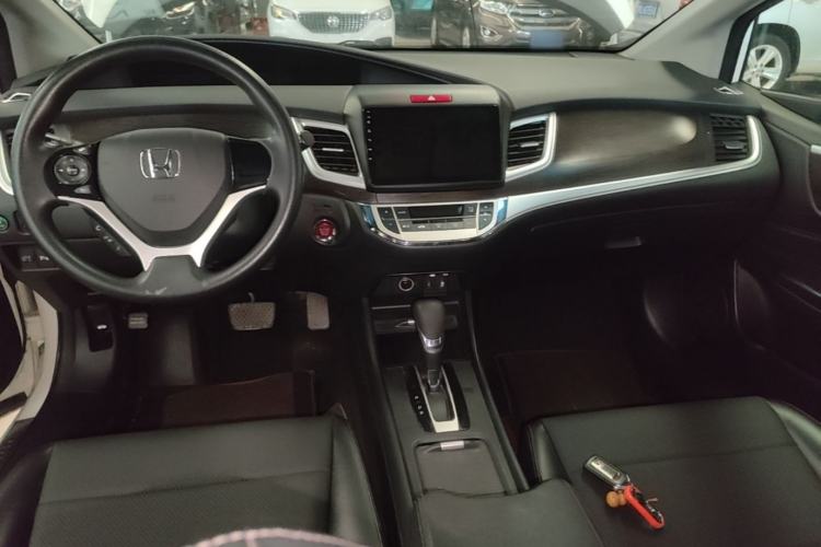 Used Honda Jade 2014 1.8L Automatic Comfort Elite Version 5 Seats Center Console