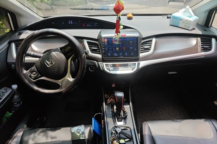 Used Honda Jade 2014 1.8L Automatic Comfort Elite Version 5 Seats Center Console