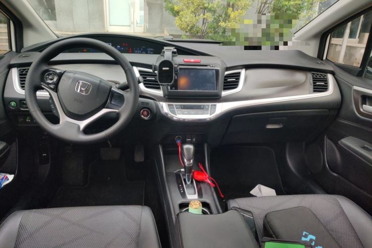 Used Honda Jade 2014 1.8L Automatic Comfort Elite Version 5 Seats Center Console