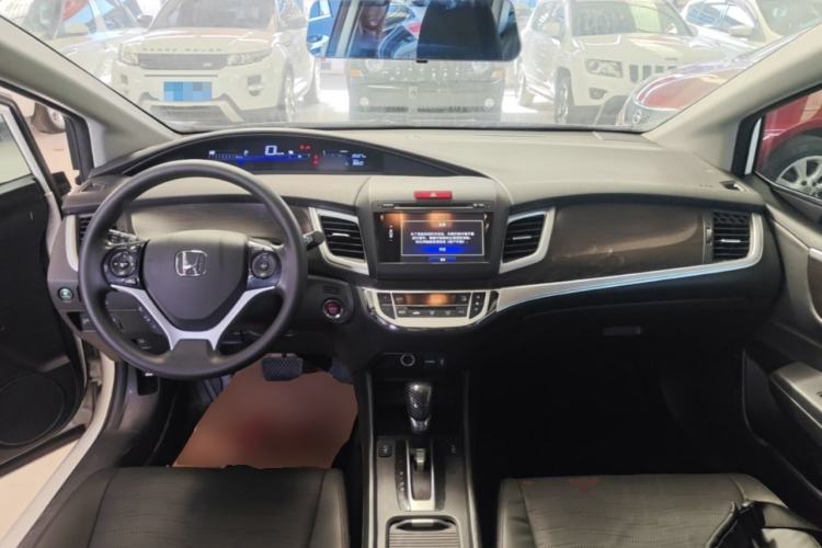 Used Honda Jade 2014 1.8L CVT Luxury Edition 5 seats Center Console