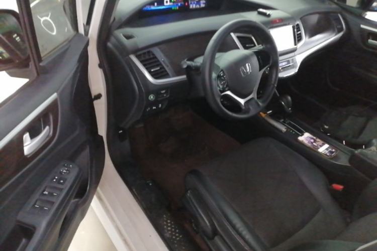 Used Honda Jade 2014 1.8L Automatic Comfort Elite Version 5 Seats Driver Seat
