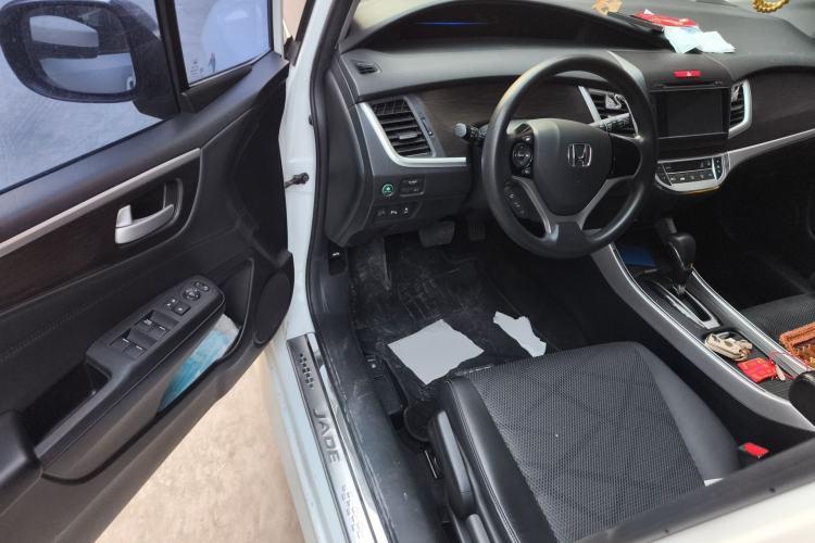 Used Honda Jade 2014 1.8L Automatic Comfort Elite Version 5 Seats Driver Seat