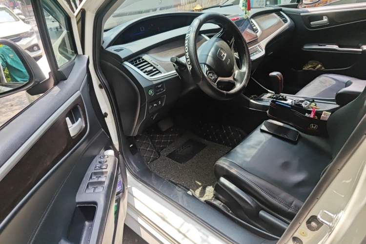 Used Honda Jade 2014 1.8L Automatic Comfort Elite Version 5 Seats Driver Seat