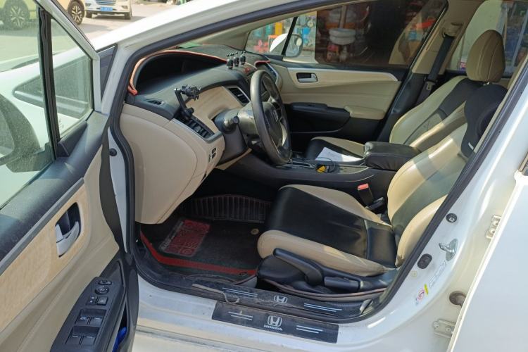 Used Honda Jade 2014 1.8L Automatic Comfort Elite Version 5 Seats Driver Seat