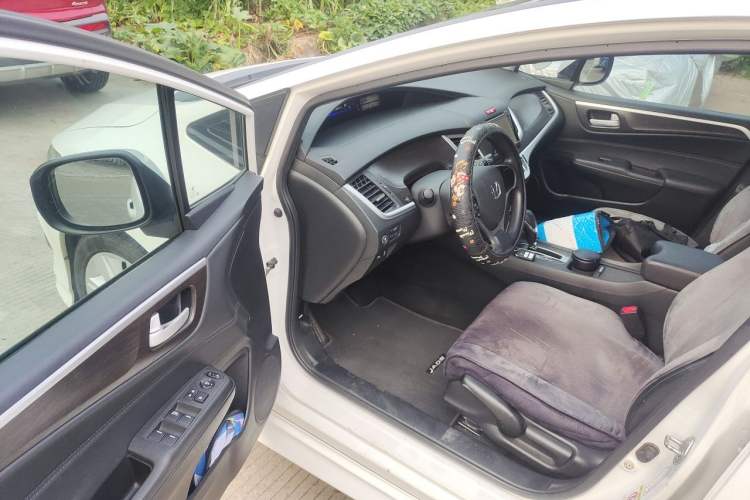 Used Honda Jade 2014 1.8L Automatic Comfort Elite Version 5 Seats Driver Seat