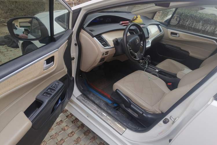 Used Honda Jade 2014 1.8L Automatic Comfort Elite Version 5 Seats Driver Seat