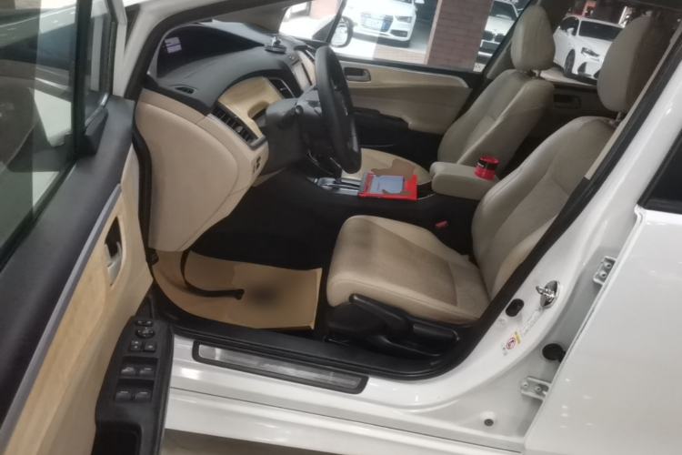 Used Honda Jade 2014 1.8L Automatic Comfort Elite Version 5 Seats Driver Seat