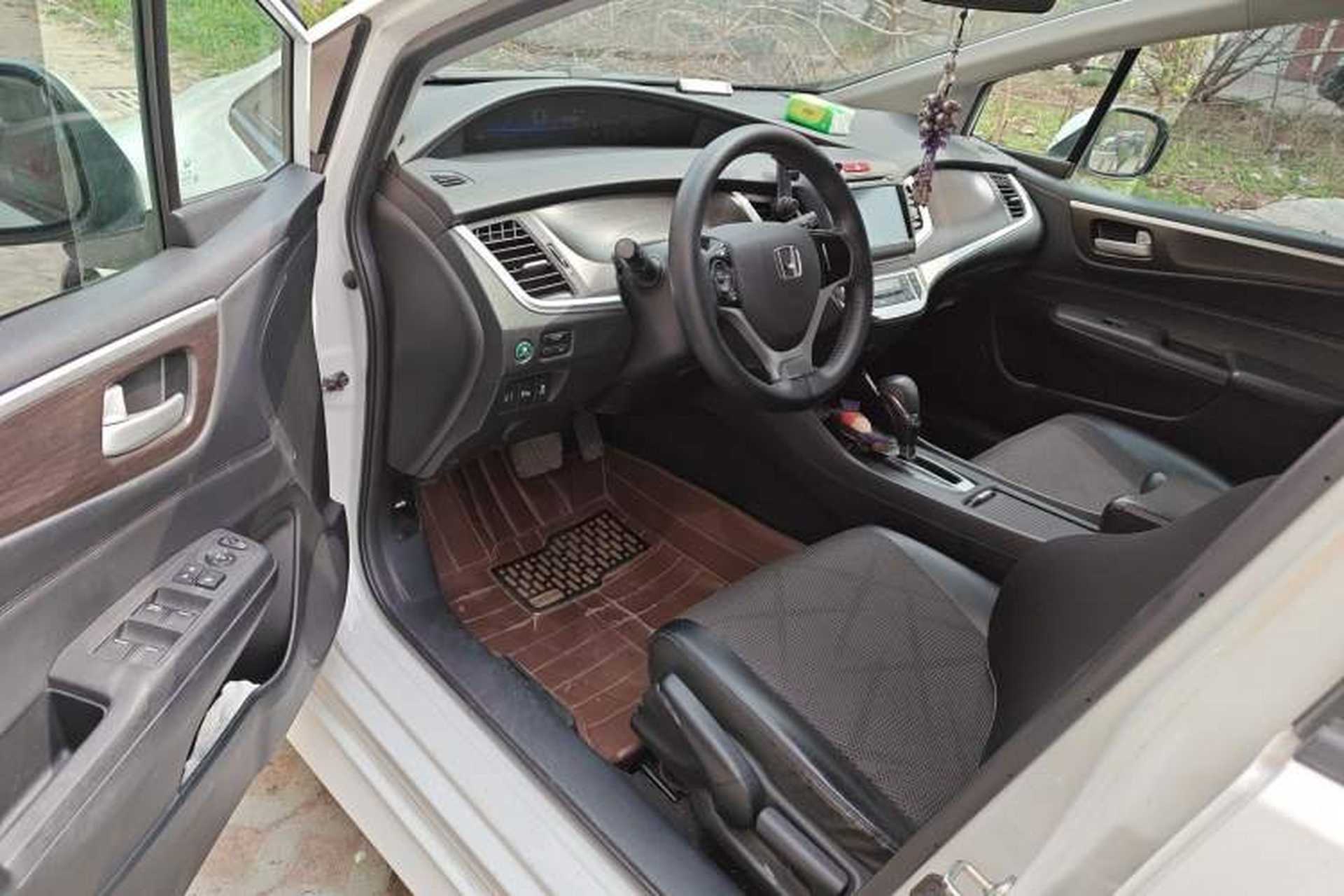 Used Honda Jade 2014 1.8L Automatic Comfort Elite Version 5 Seats Driver Seat