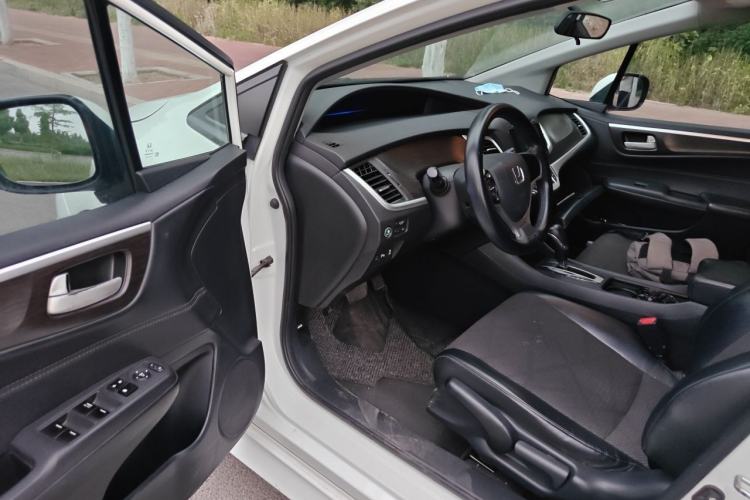 Used Honda Jade 2014 1.8L Automatic Comfort Elite Version 5 Seats Driver Seat